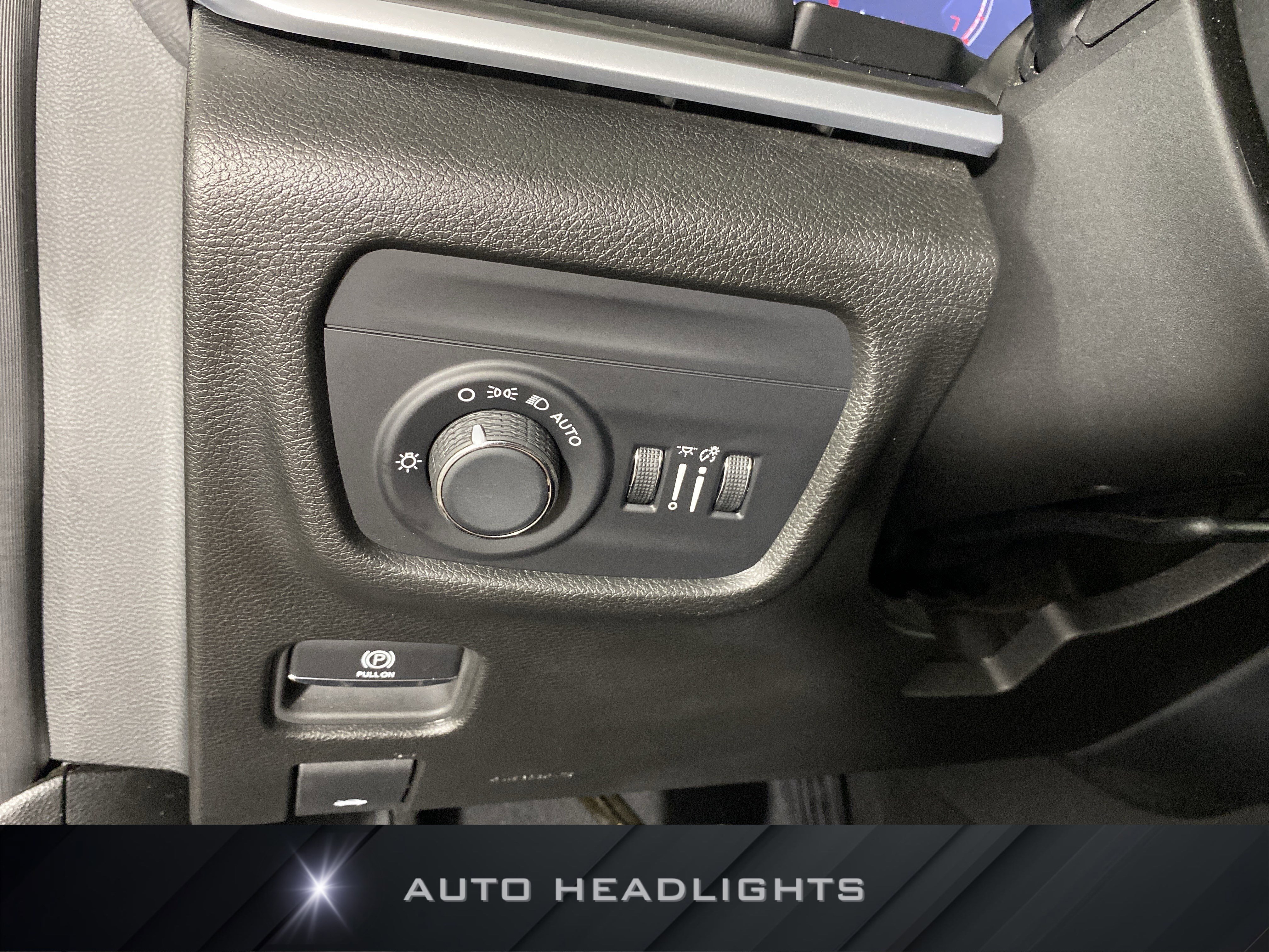 Used 2024 Jeep Grand Cherokee L Laredo w/ Luxury Tech Group I AWD/4WD image 25