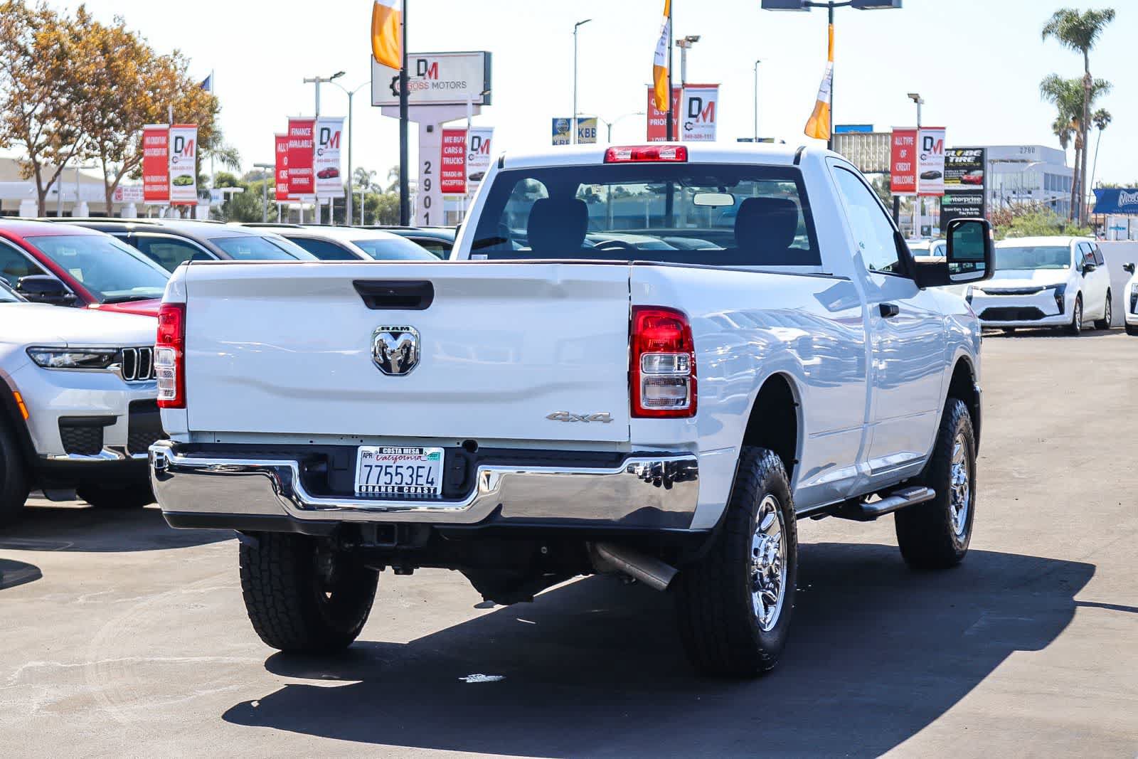 Used 2024 RAM 2500 Tradesman w/ Chrome Appearance Group AWD/4WD image 4