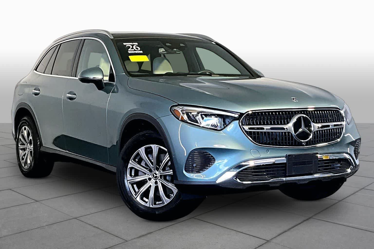 Used 2026 Mercedes-Benz GLC 300 4MATIC image 3