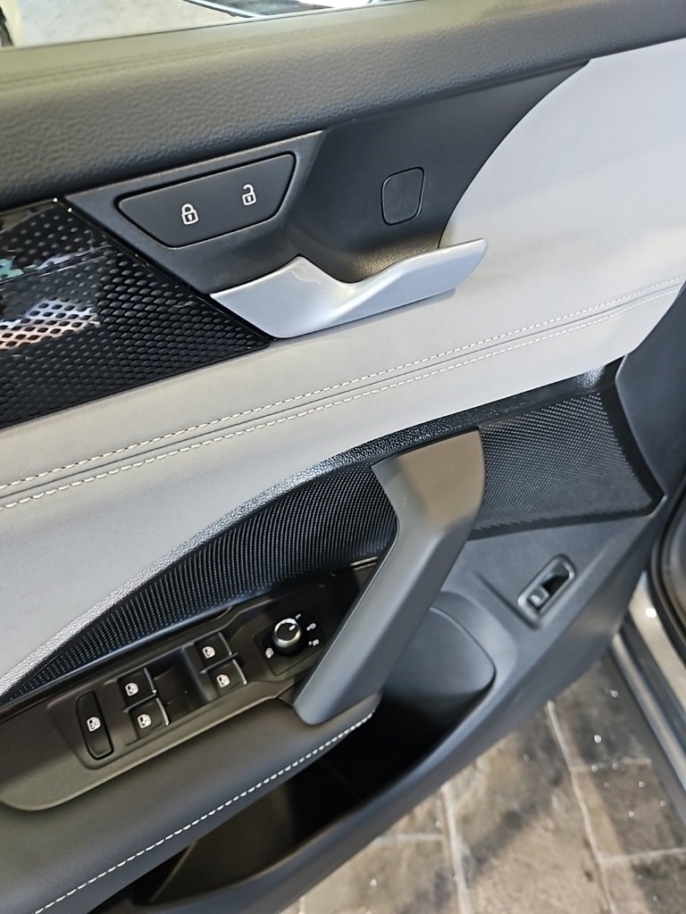 New 2026 Volkswagen Tiguan SE R-Line image 27