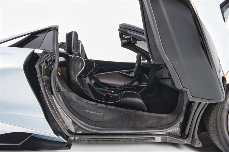 Used 2022 McLaren 765LT RWD image 33
