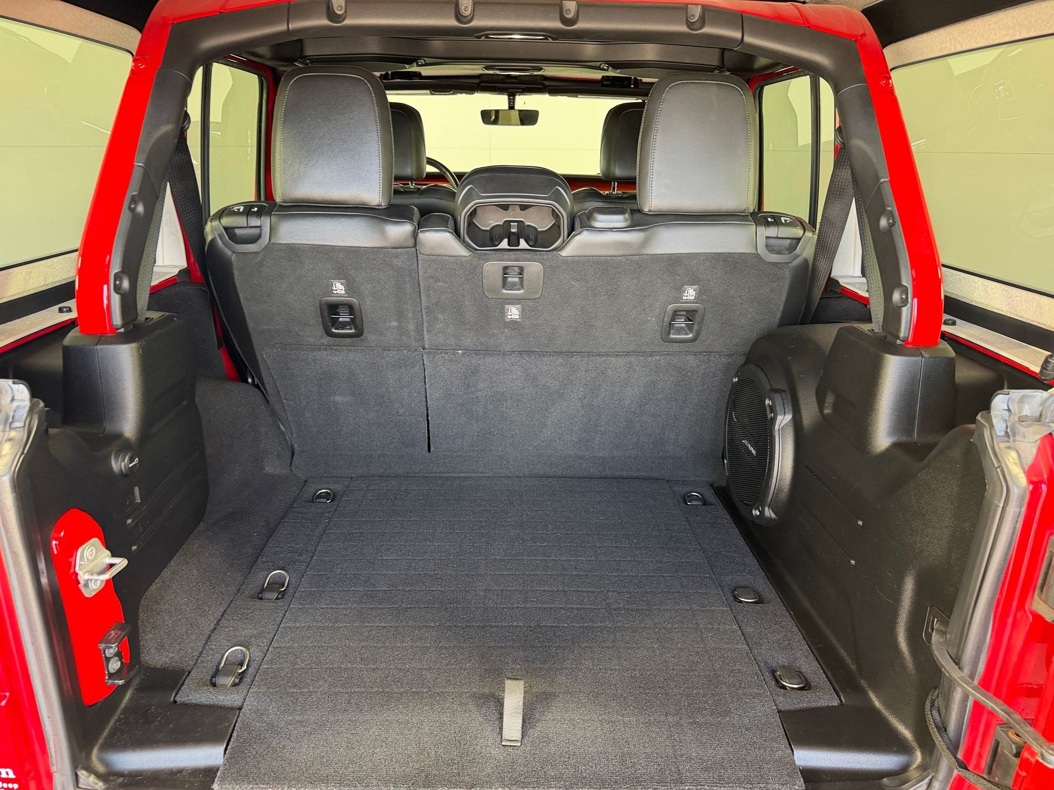 Used 2018 Jeep Wrangler Unlimited Rubicon AWD/4WD image 30