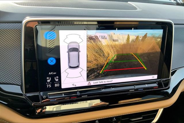 Used 2024 Volkswagen Atlas Cross Sport SEL R-Line image 24