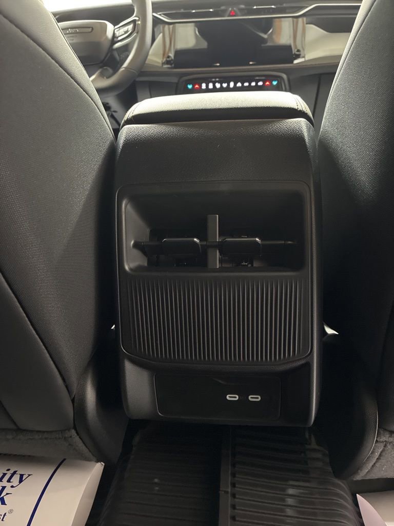 New 2026 Jeep Cherokee Limited image 28
