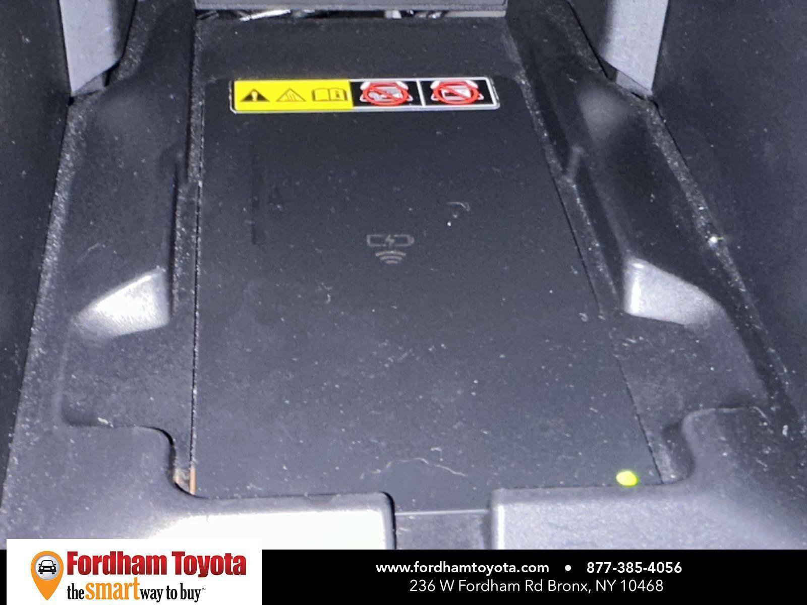 Used 2025 Toyota Corolla Cross LE image 23