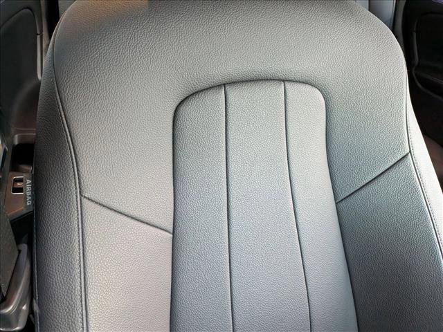 Certified 2025 Mercedes-Benz GLB 250 image 17