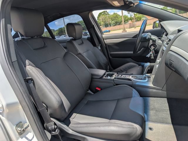 Used 2009 Pontiac G8 GT w/ Premium Package RWD image 25