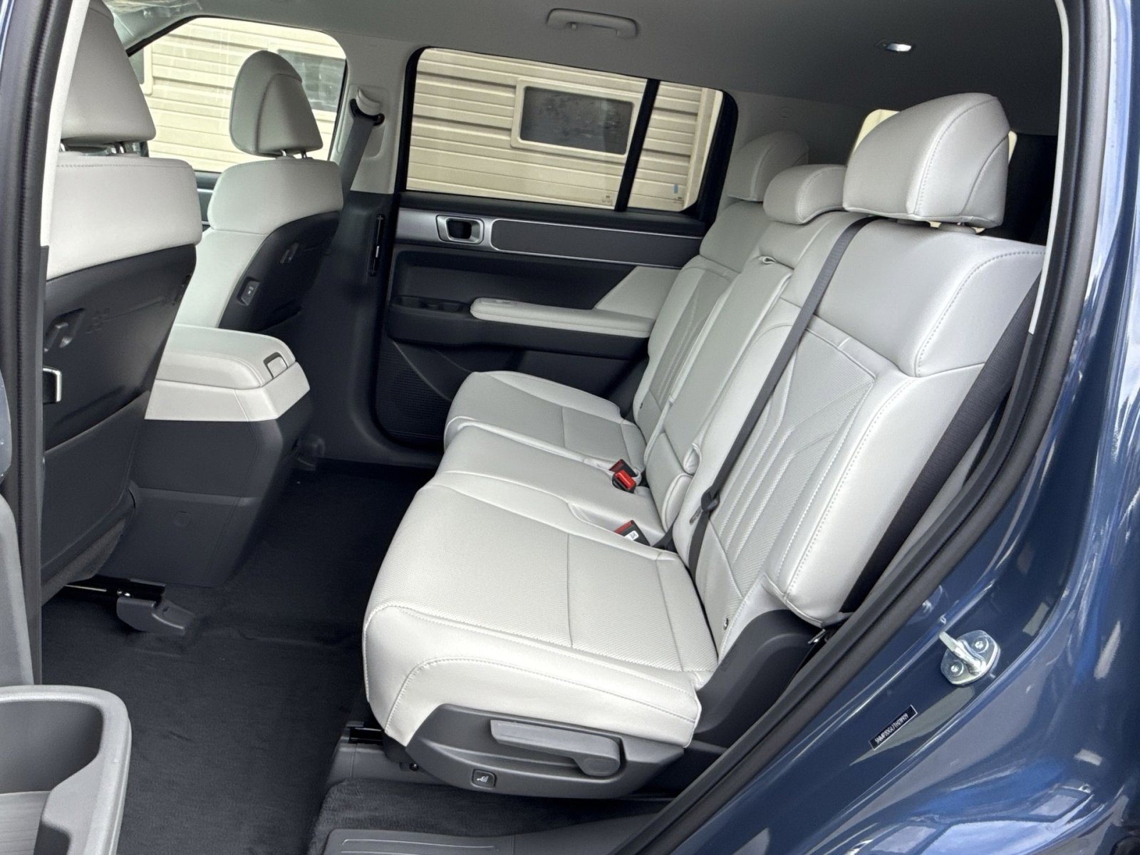 New 2026 Hyundai Santa Fe SEL w/ Tow & Go Package AWD/4WD image 25