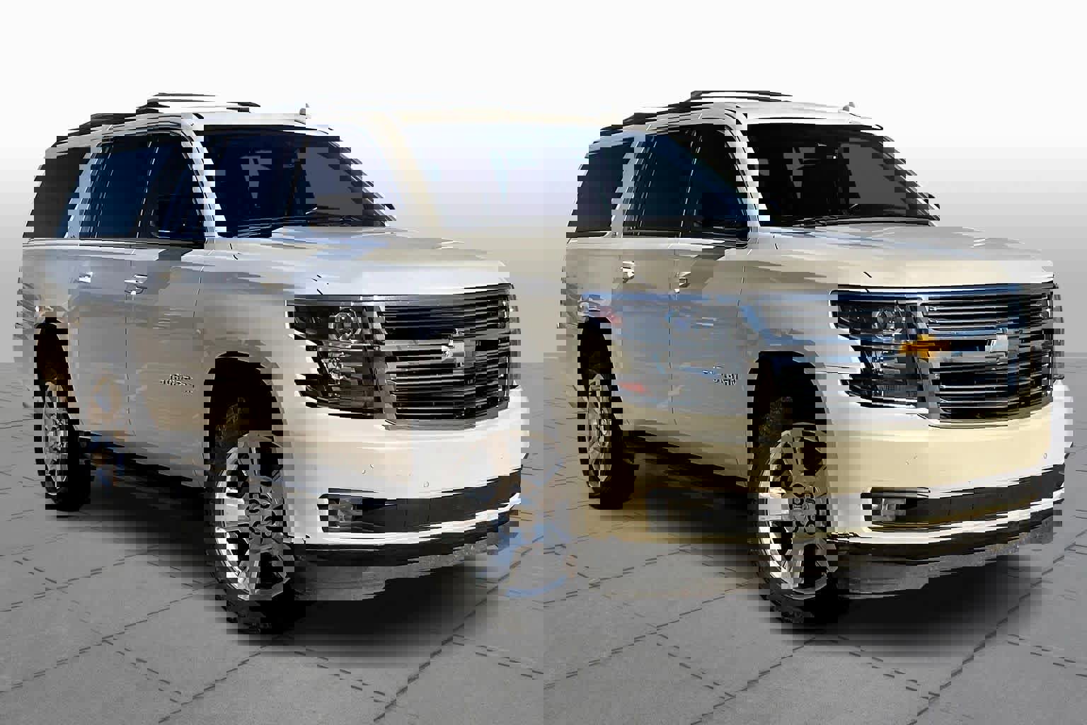 Used 2015 Chevrolet Suburban LT image 3