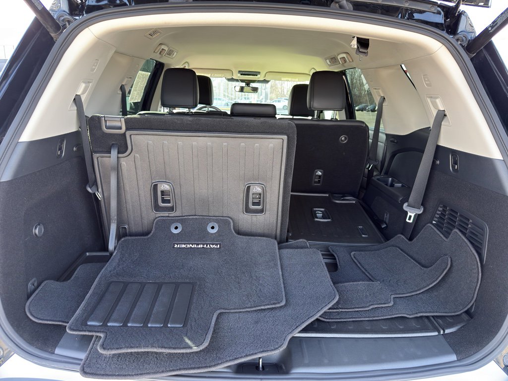 Certified 2023 Nissan Pathfinder SL w/ Lighting Package (N92) image 35