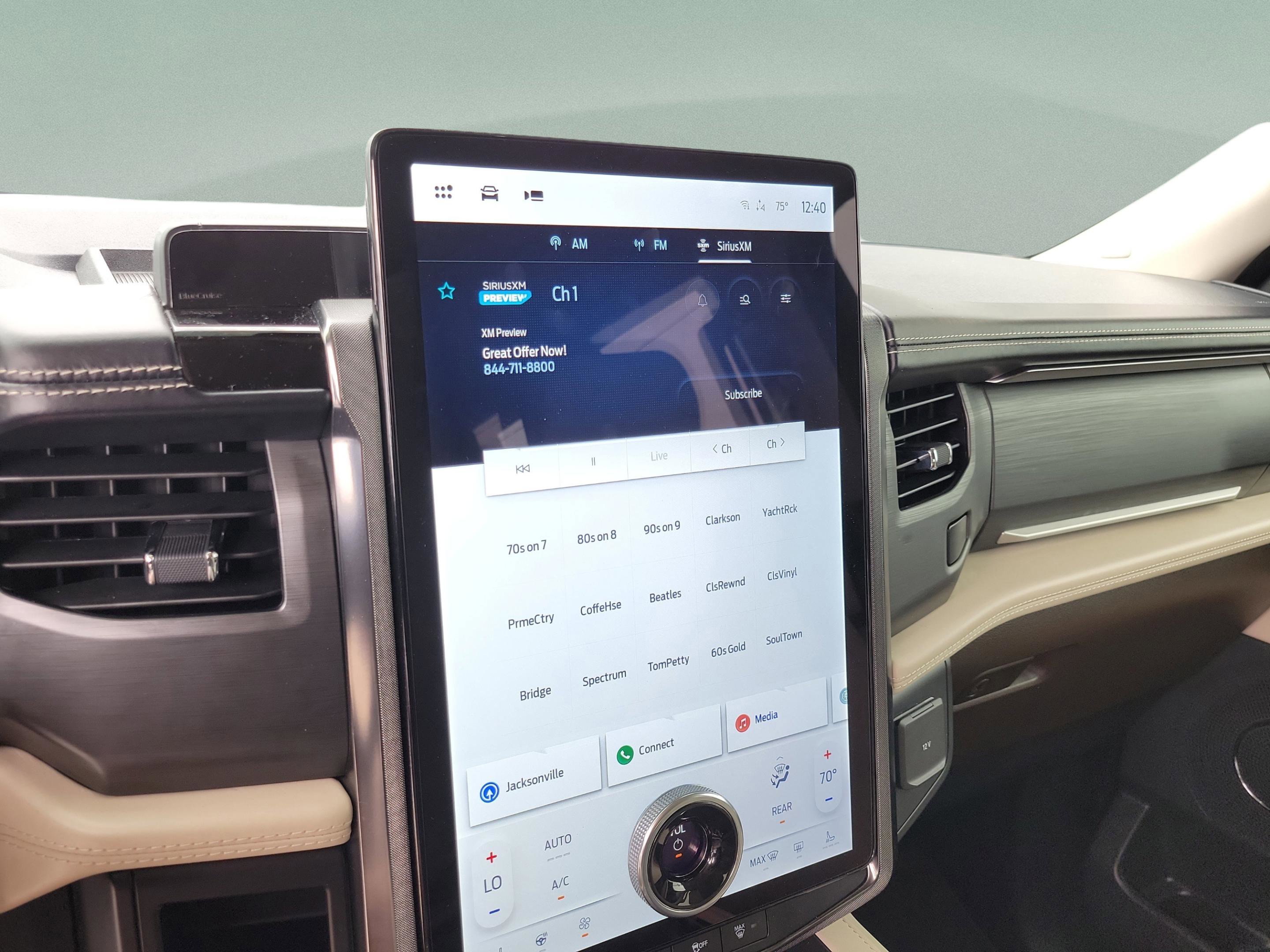 Used 2024 Ford Expedition Platinum AWD/4WD image 29
