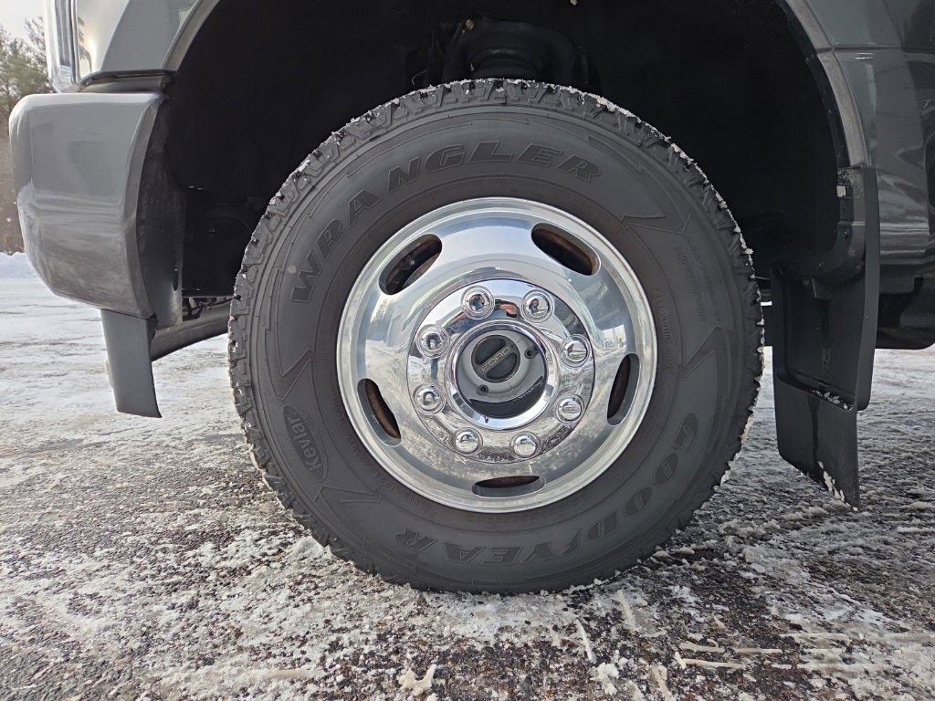 Used 2017 Ford F350 Platinum w/ Platinum Ultimate Package image 55