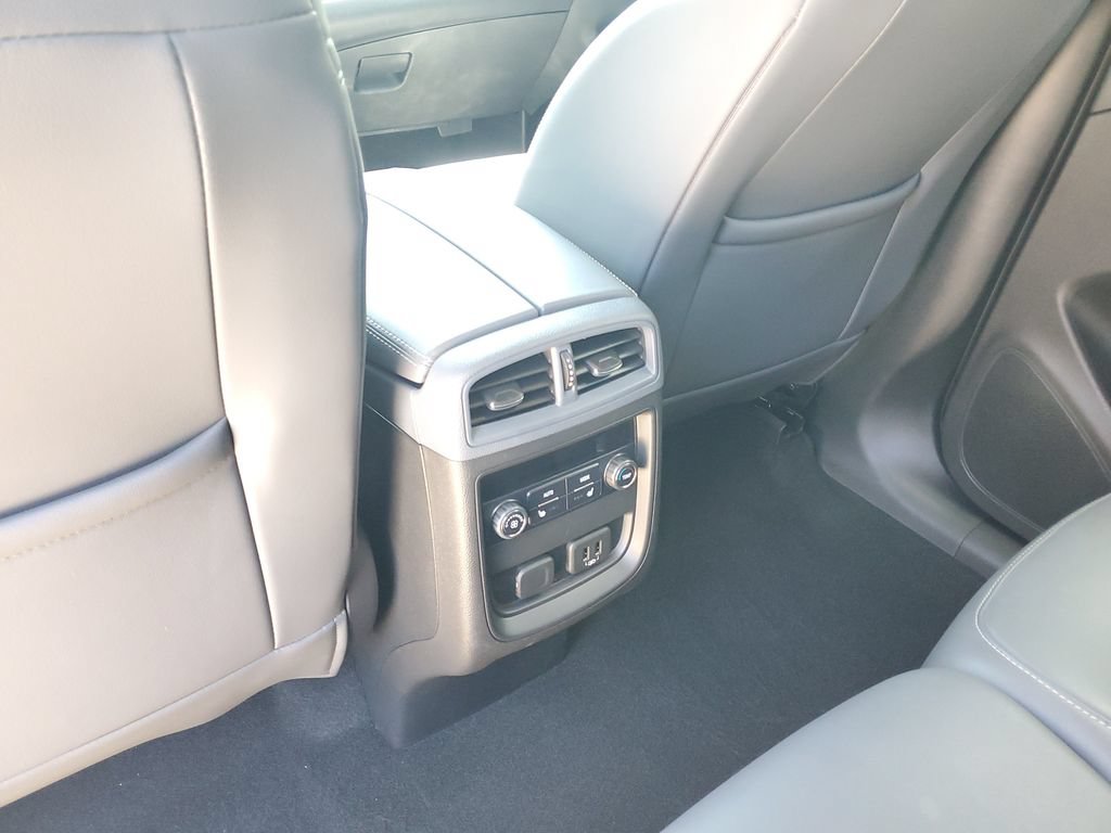 Used 2020 Buick Envision Essence w/ LPO, Interior Luxury Package FWD image 16
