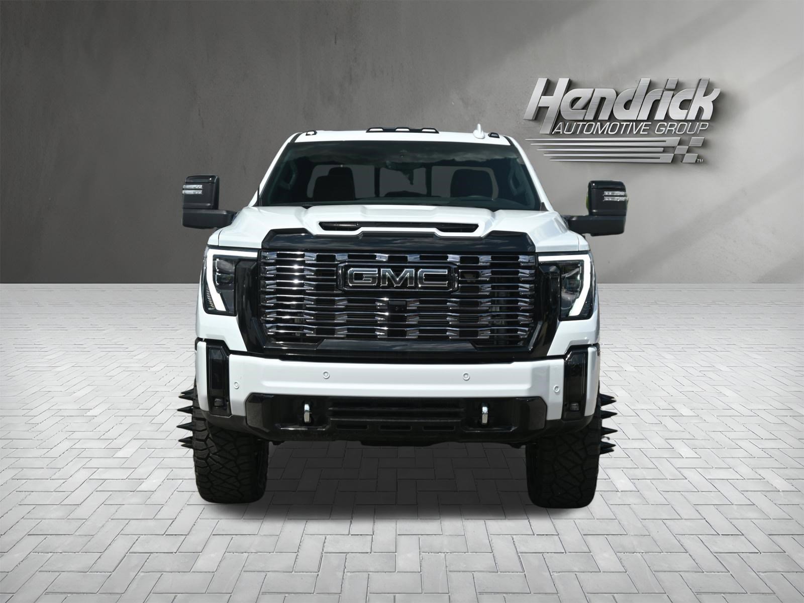 Used 2026 GMC Sierra 3500 Denali Ultimate w/ LPO, Black Badging Package AWD/4WD image 3