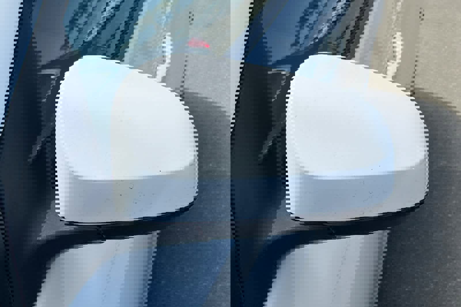 Used 2018 Toyota Corolla LE w/ Carpet Mat Package (TMS) FWD image 9