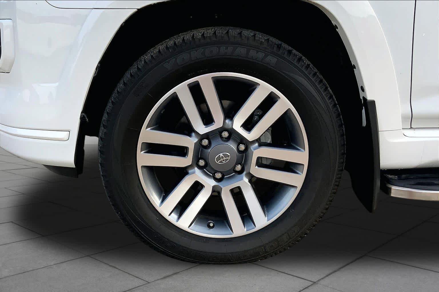 Used 2024 Toyota 4Runner TRD Sport AWD/4WD image 11