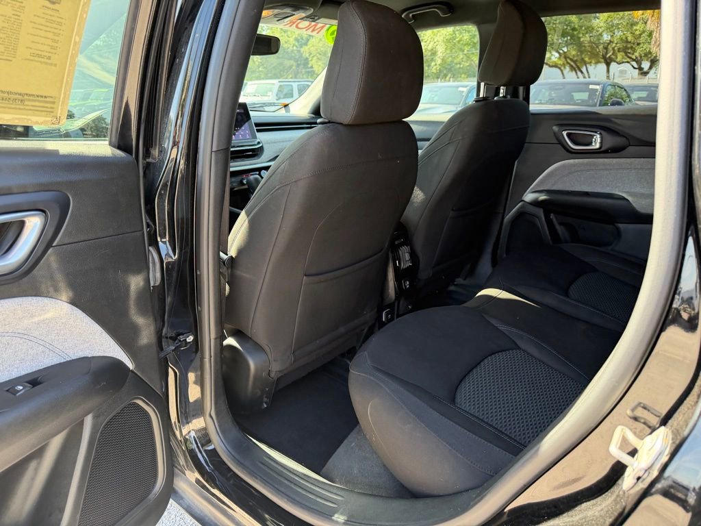 Used 2023 Jeep Compass Sport AWD/4WD image 26