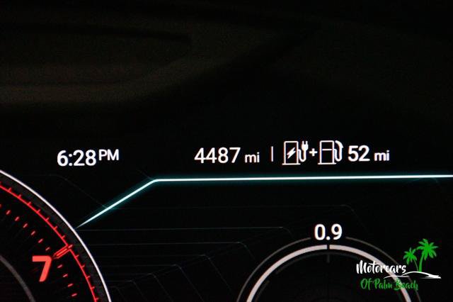 Used 2025 Lamborghini Urus SE AWD/4WD image 47