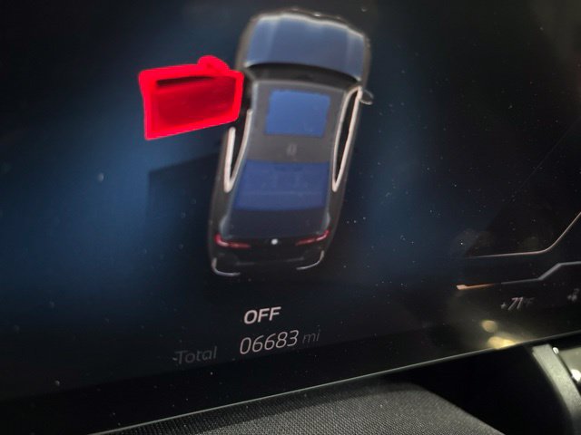 Used 2024 BMW i5 eDrive40i w/ Premium Package RWD image 32