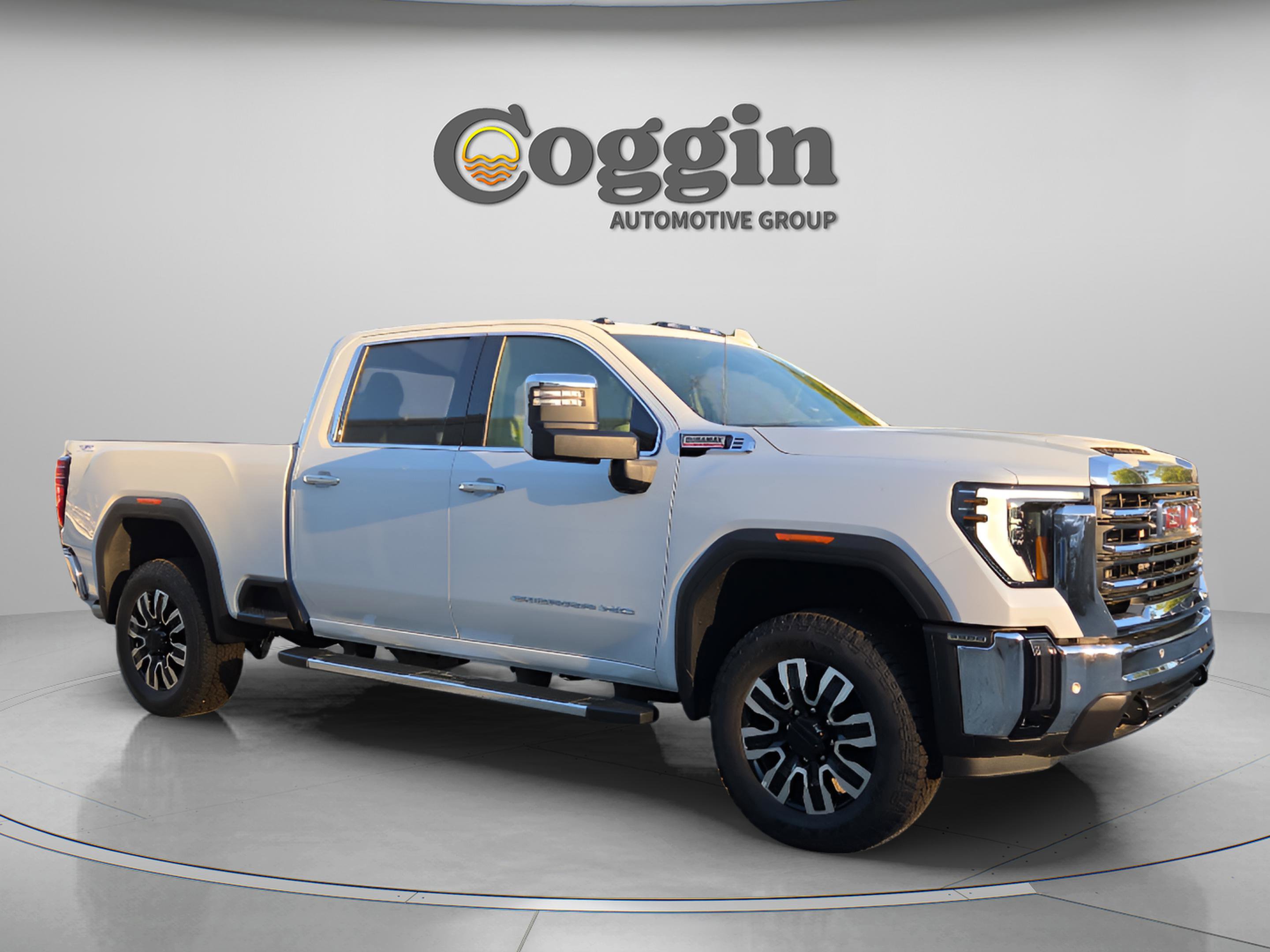 New 2026 GMC Sierra 3500 SLT w/ SLT Premium Package AWD/4WD image 9