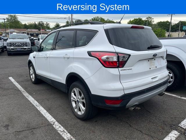 Certified 2018 Ford Escape SE FWD image 3