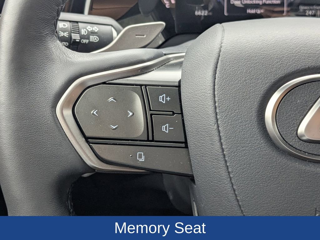 Used 2024 Lexus RX 350 w/ Technology Package image 24