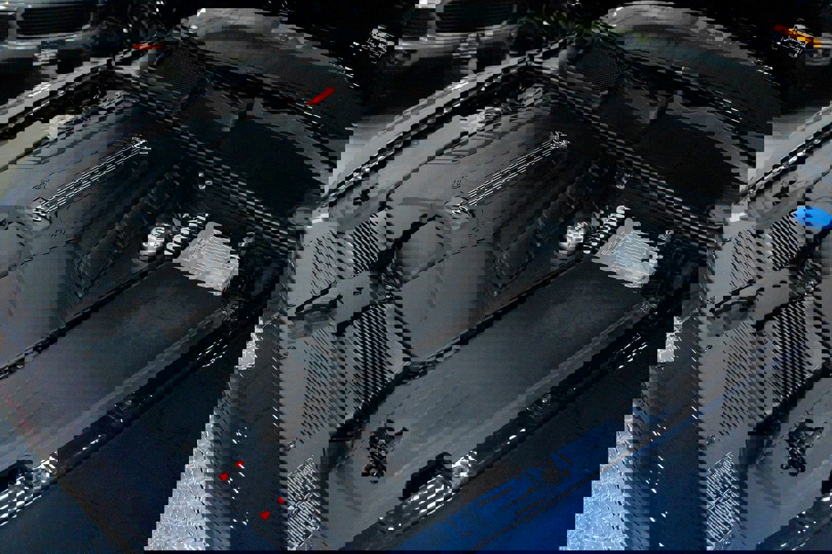 Used 2020 Bentley Bentayga V8 image 63