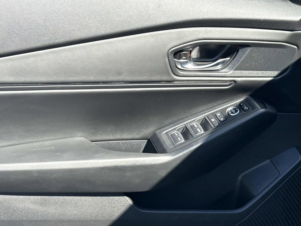 Certified 2023 Honda Accord EX image 16