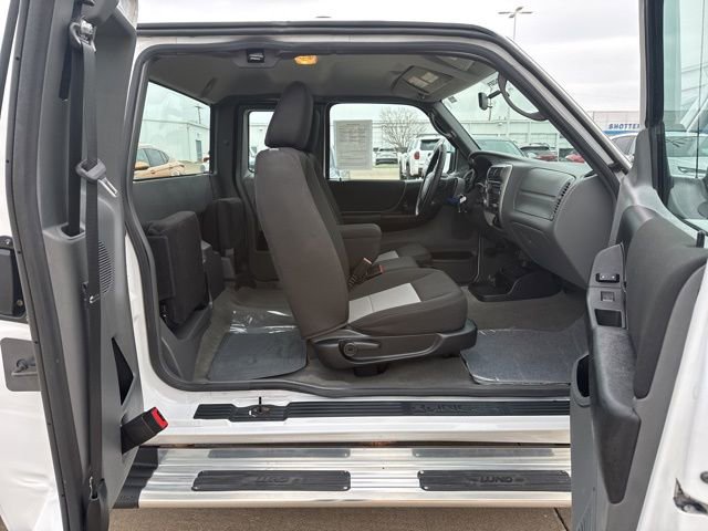 Used 2011 Ford Ranger XLT image 35