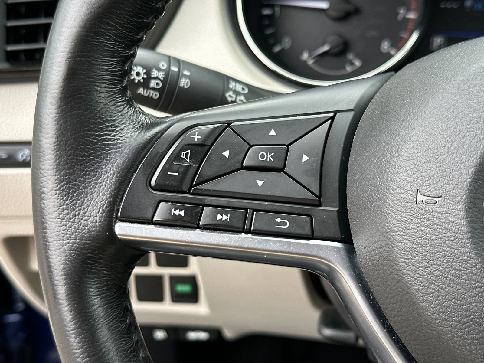 Certified 2019 Nissan Rogue Sport SL w/ Premium Package image 24