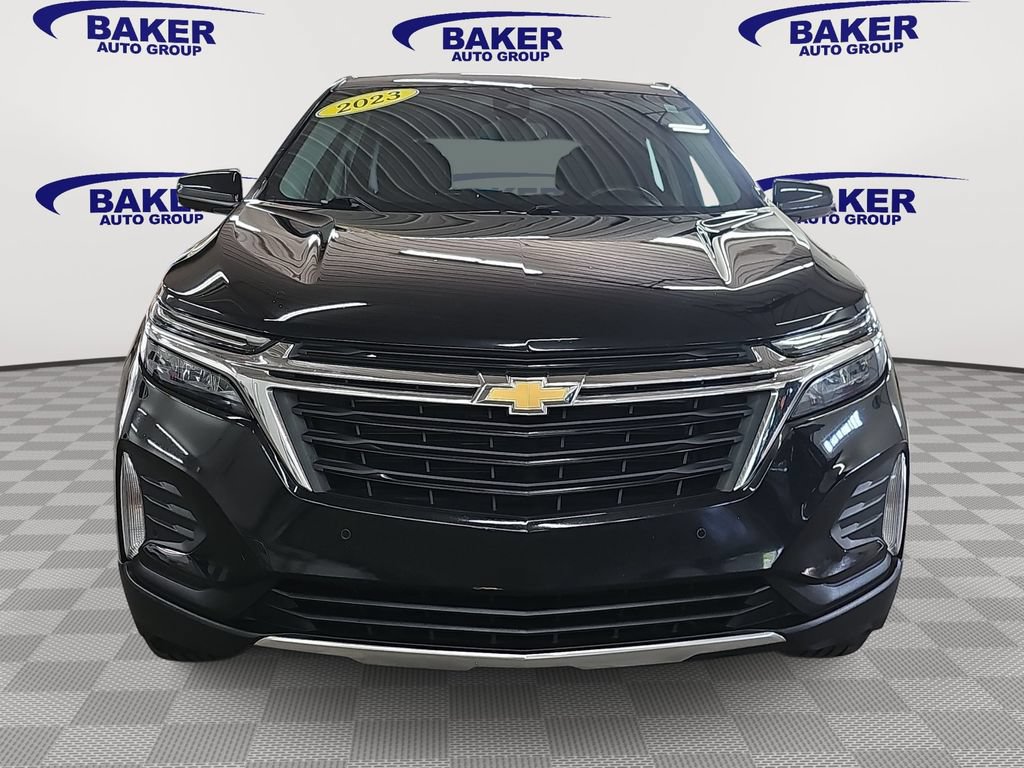 Used 2023 Chevrolet Equinox LT AWD/4WD image 2