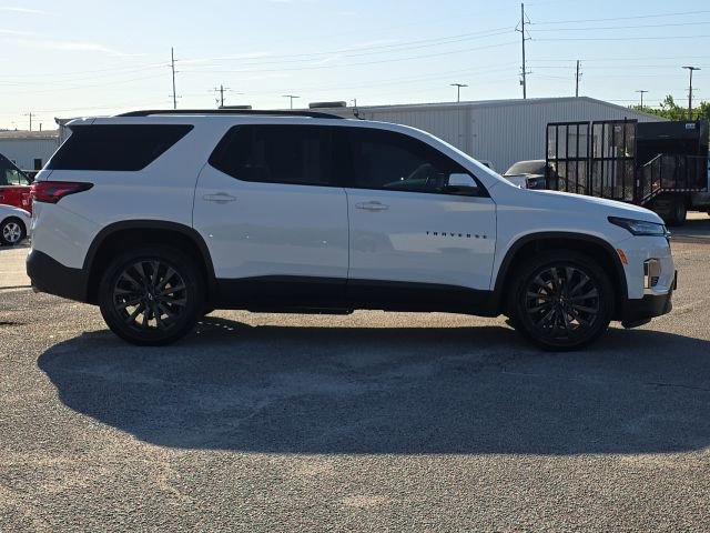 Used 2023 Chevrolet Traverse RS w/ LPO, Floor Liner Package AWD/4WD image 6