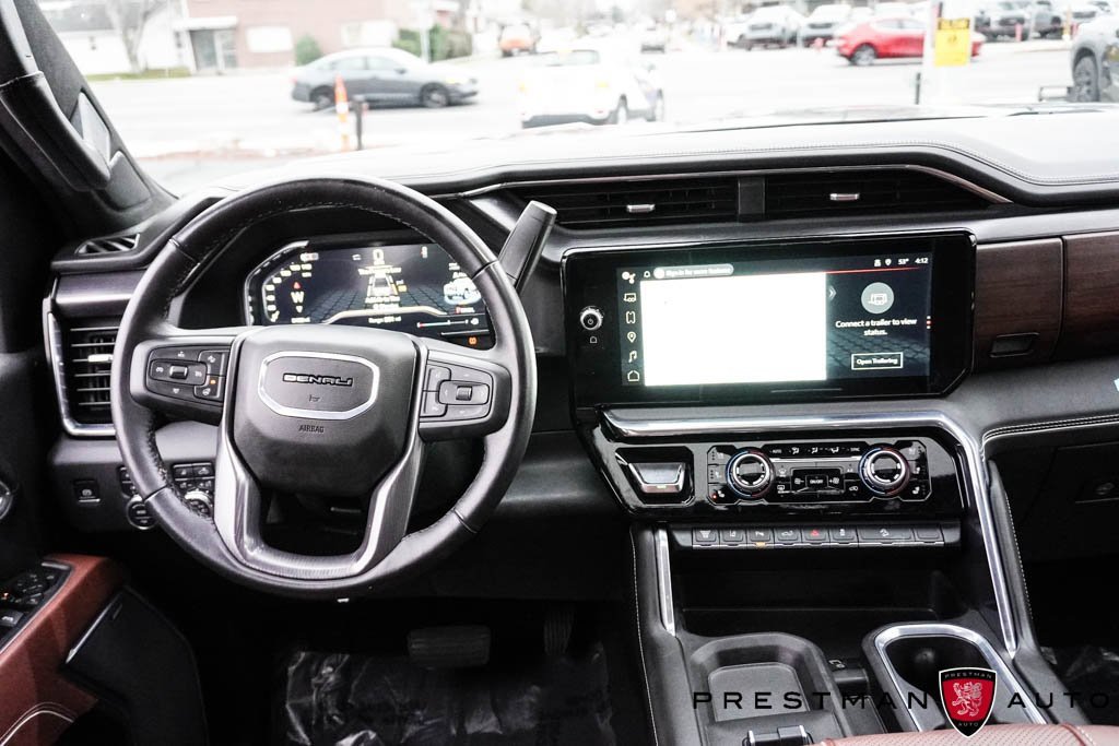 Used 2025 GMC Sierra 3500 Denali Ultimate image 2