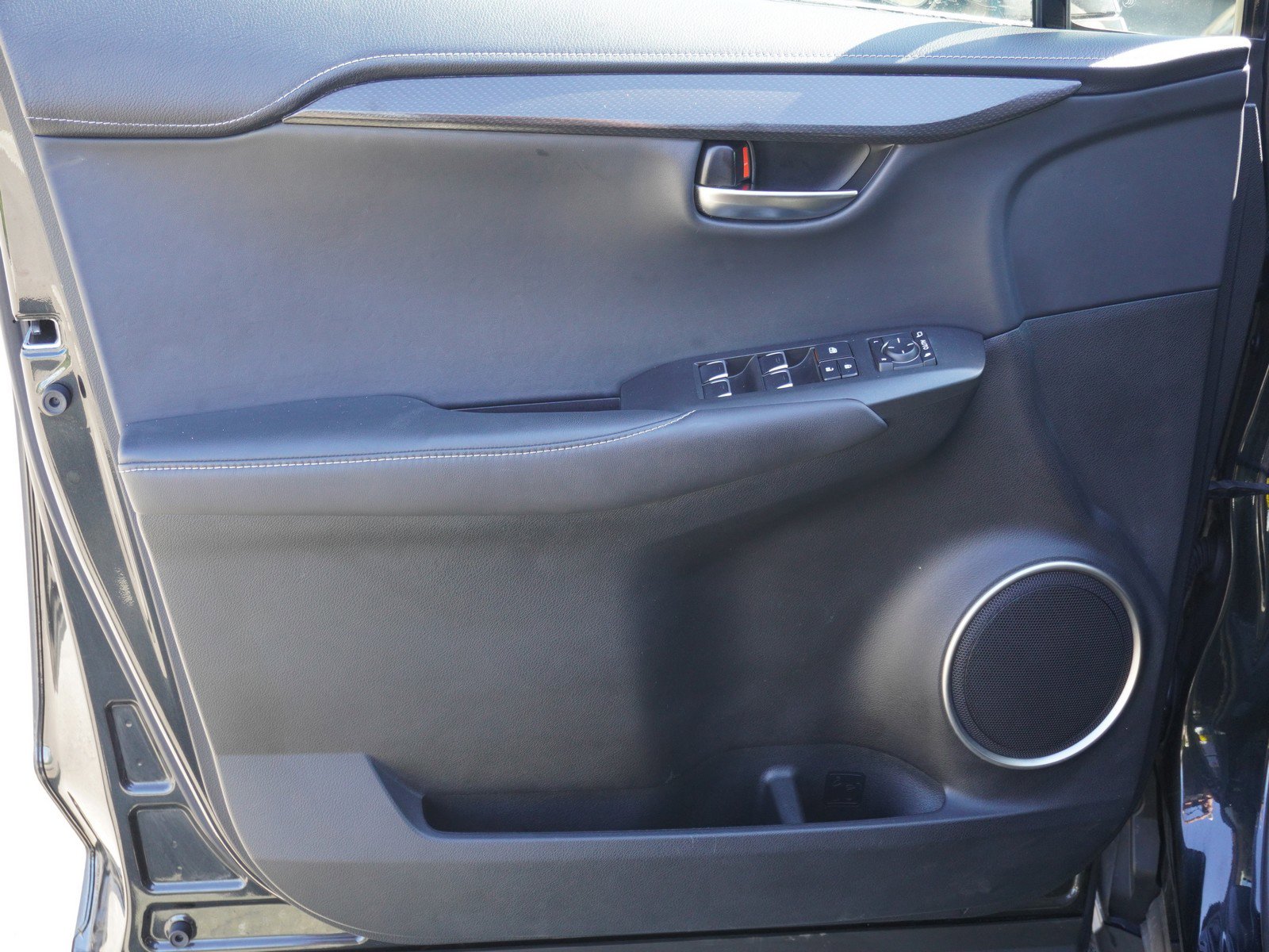 Used 2020 Lexus NX 300h AWD w/ Comfort Package image 19