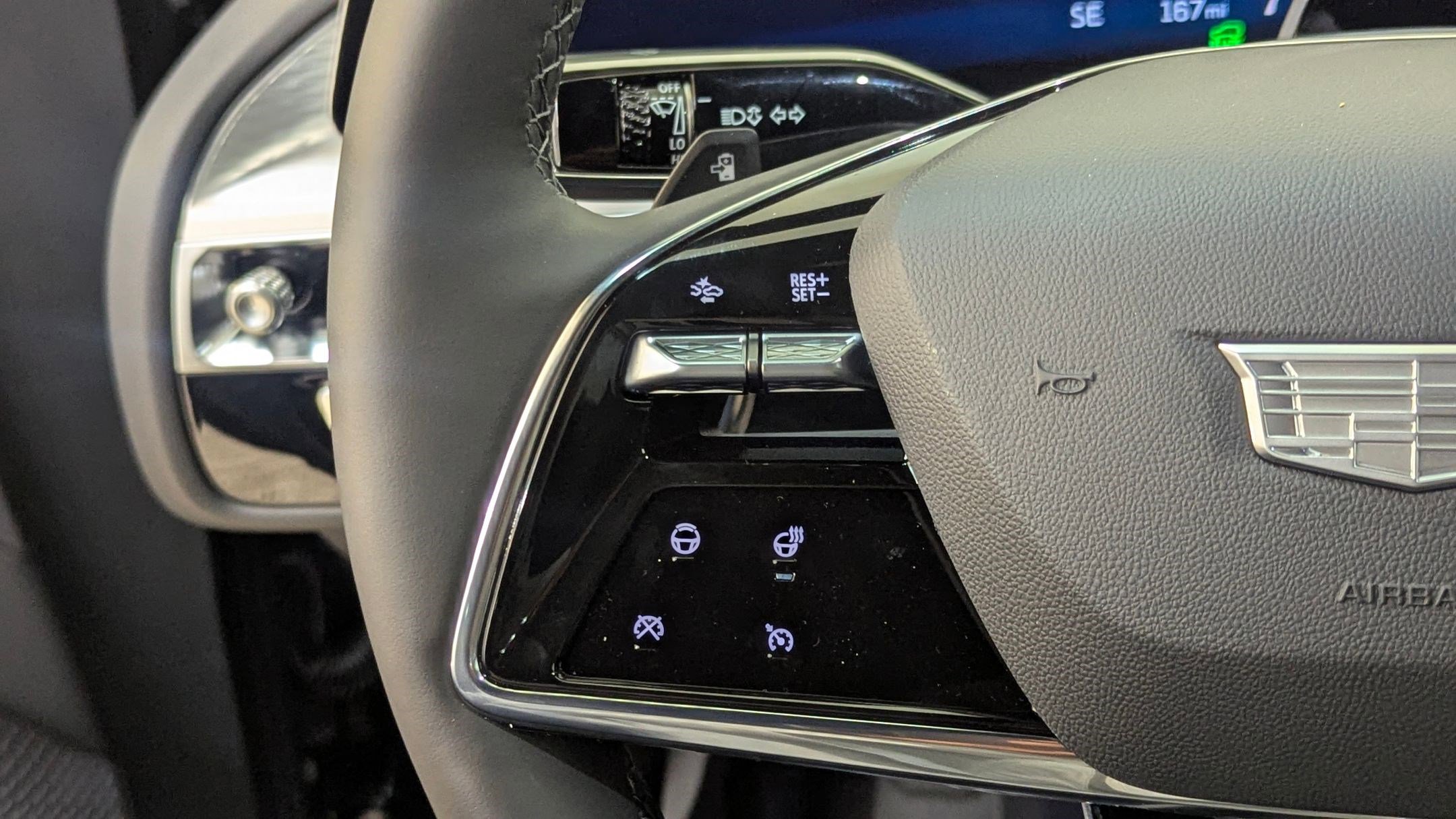 New 2026 Cadillac Lyriq Luxury w/ LPO, Floor Liner Package image 17