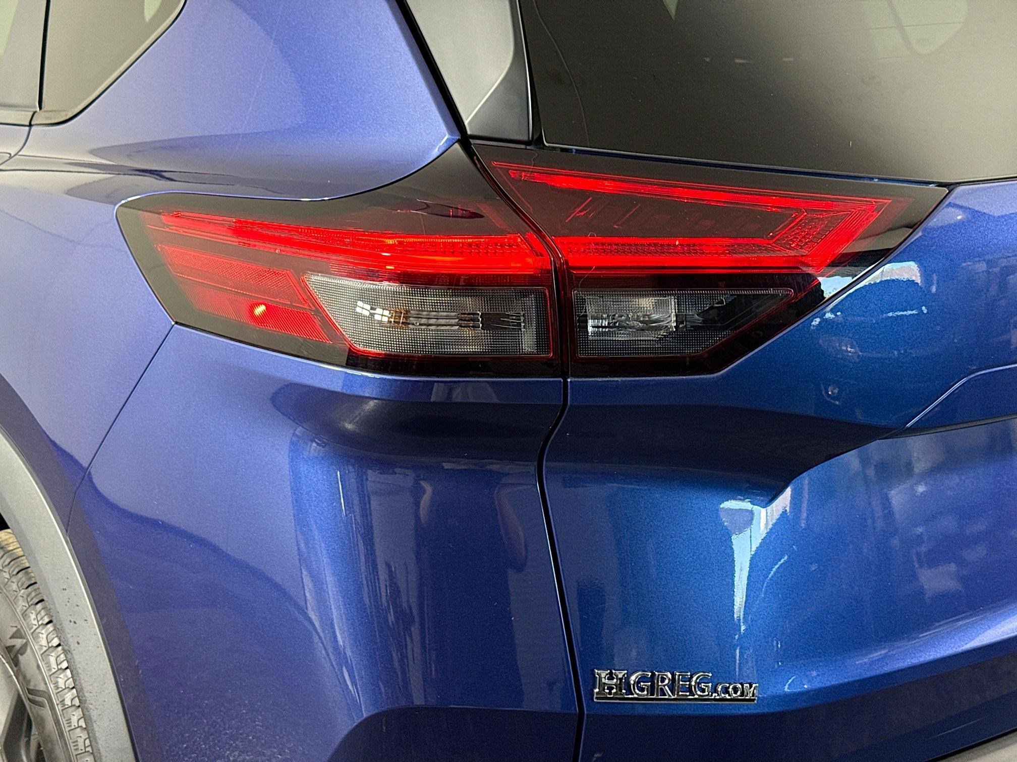 Used 2023 Nissan Rogue S image 36