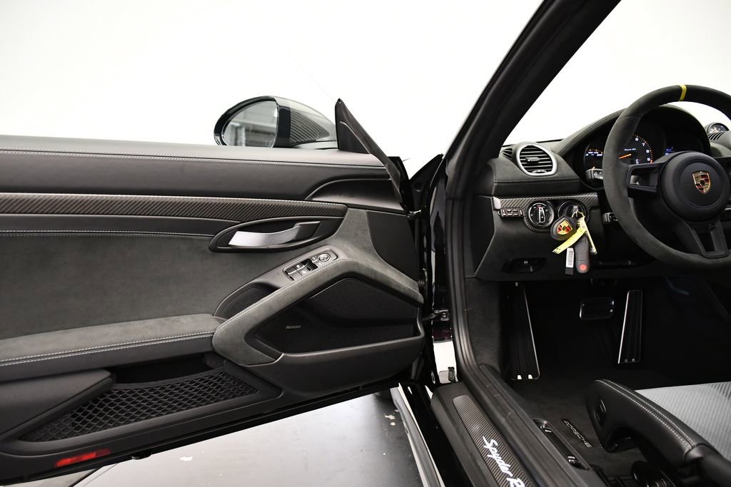 Certified 2025 Porsche 718 Boxster Spyder RS image 28