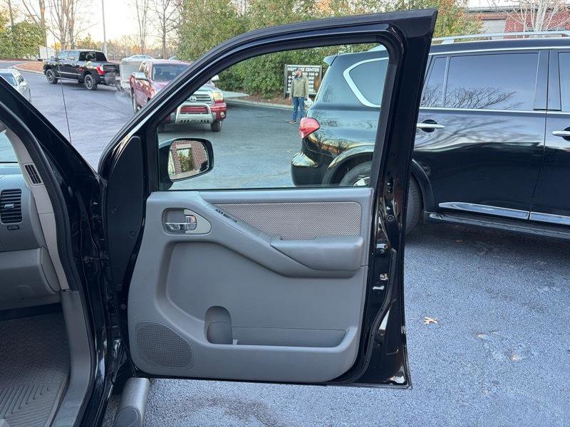 Used 2007 Nissan Frontier LE w/ Rockford Fosgate Pkg RWD image 35