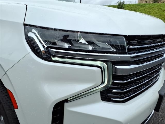 Used 2023 Chevrolet Tahoe LT w/ Luxury Package AWD/4WD image 3