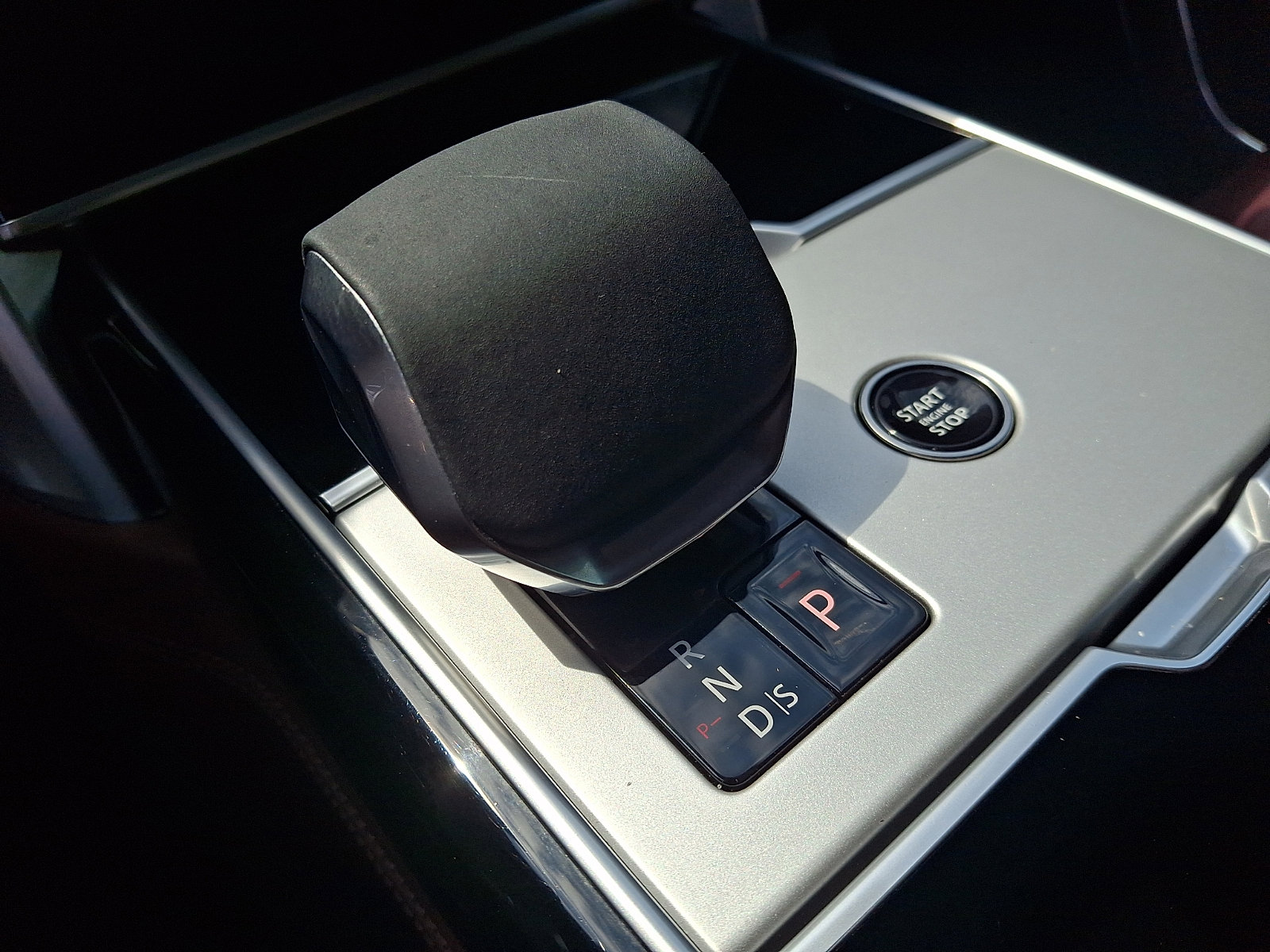 Used 2024 Land Rover Range Rover Autobiography image 15