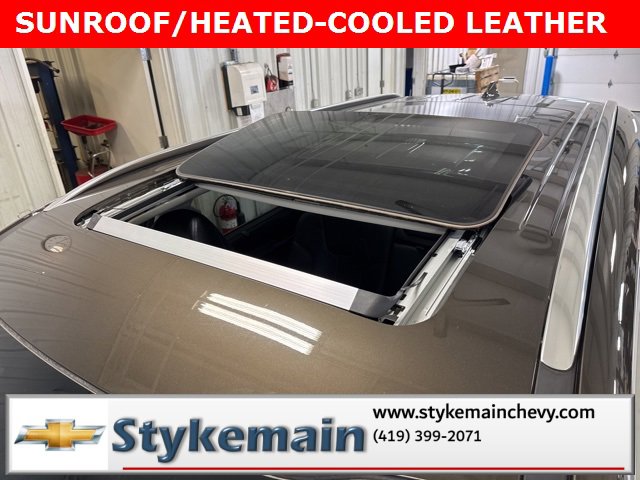 Used 2022 Kia Telluride SX image 2