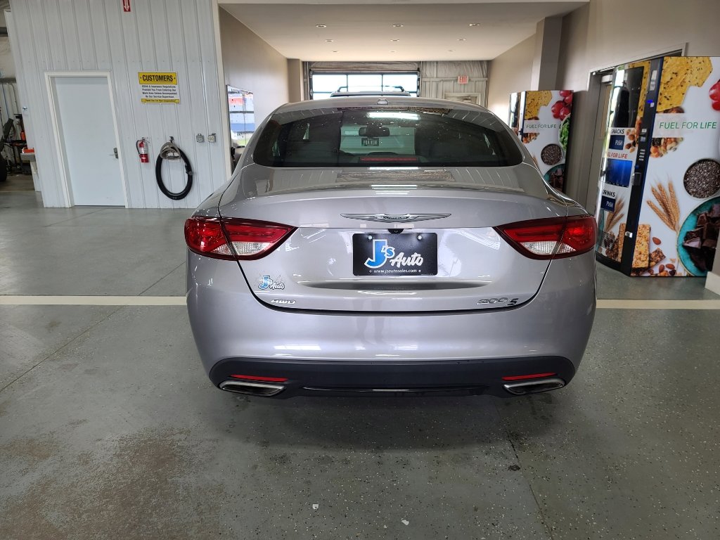 Used 2015 Chrysler 200 S w/ Comfort Group image 6
