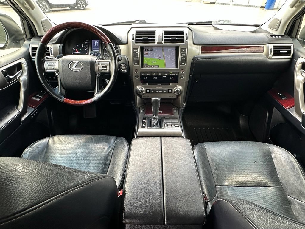 Used 2016 Lexus GX 460 w/ Premium Package AWD/4WD image 23