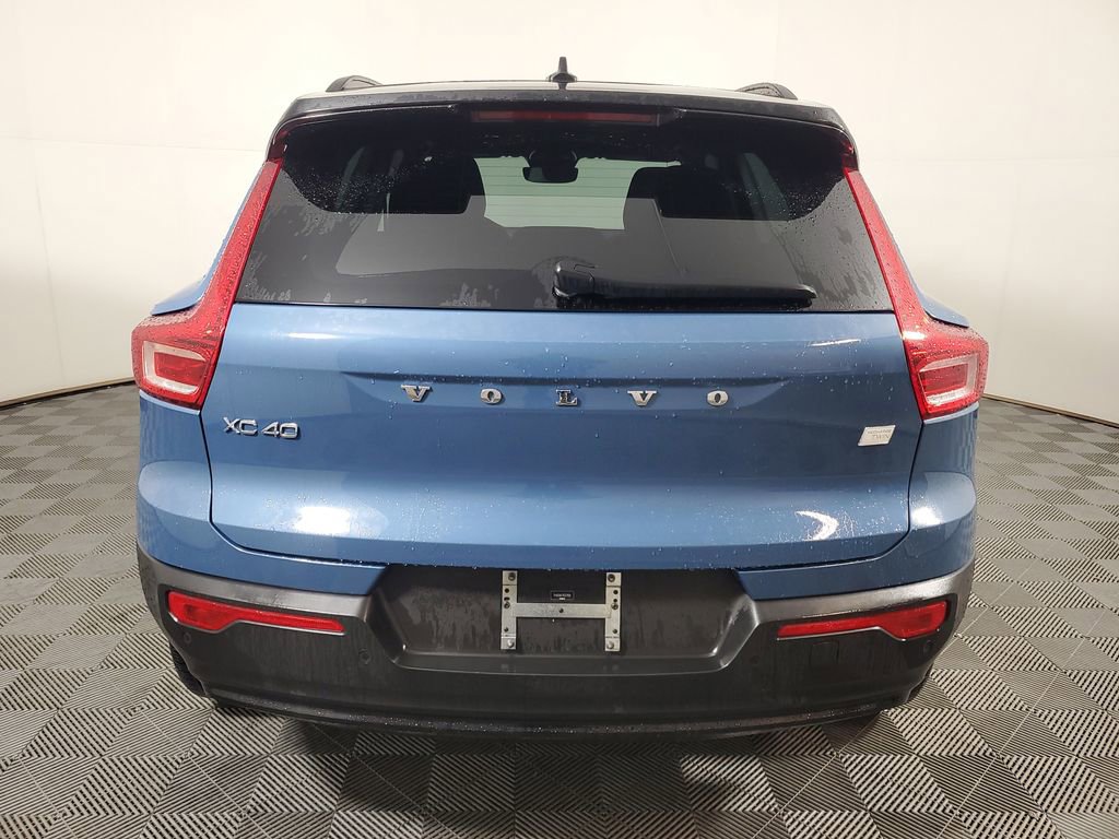 Certified 2024 Volvo XC40 Recharge Core w/ Protection Package Premier image 7