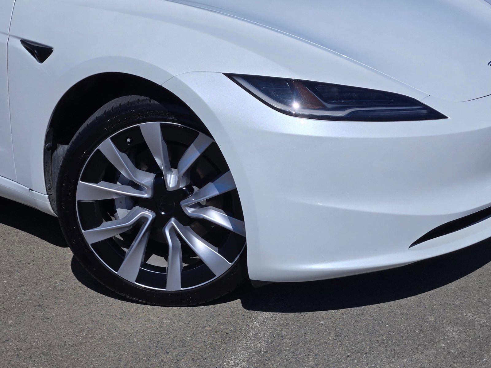Used 2025 Tesla Model 3 Long Range RWD image 9