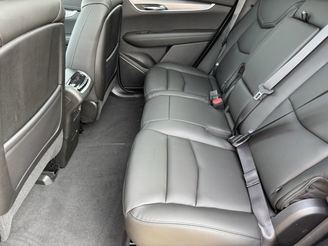 New 2025 Cadillac XT6 Luxury image 7