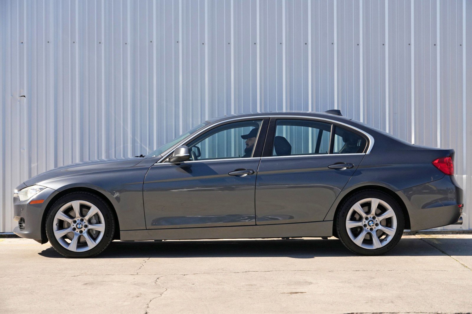 Used 2015 BMW 335i xDrive Sedan AWD/4WD image 8