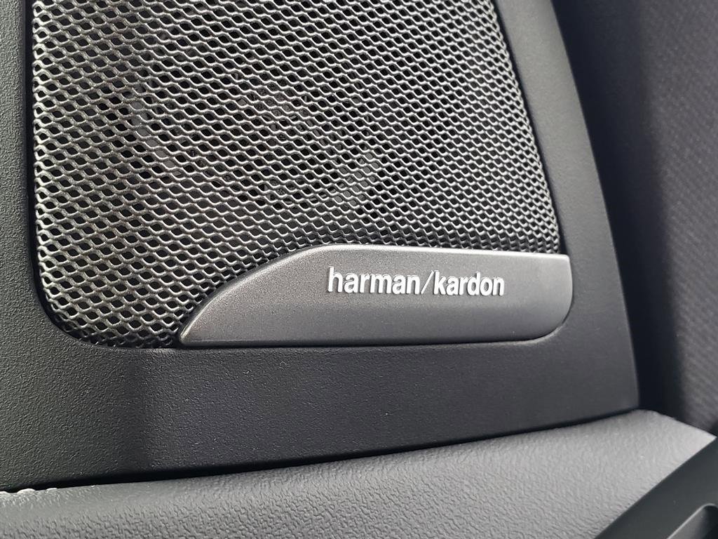 Used 2025 BMW X5 xDrive50e w/ M Sport Package image 21