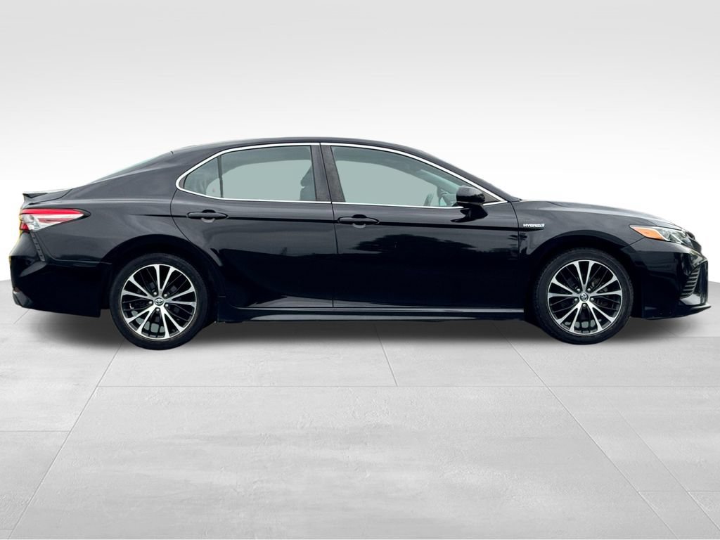Used 2019 Toyota Camry SE FWD image 8