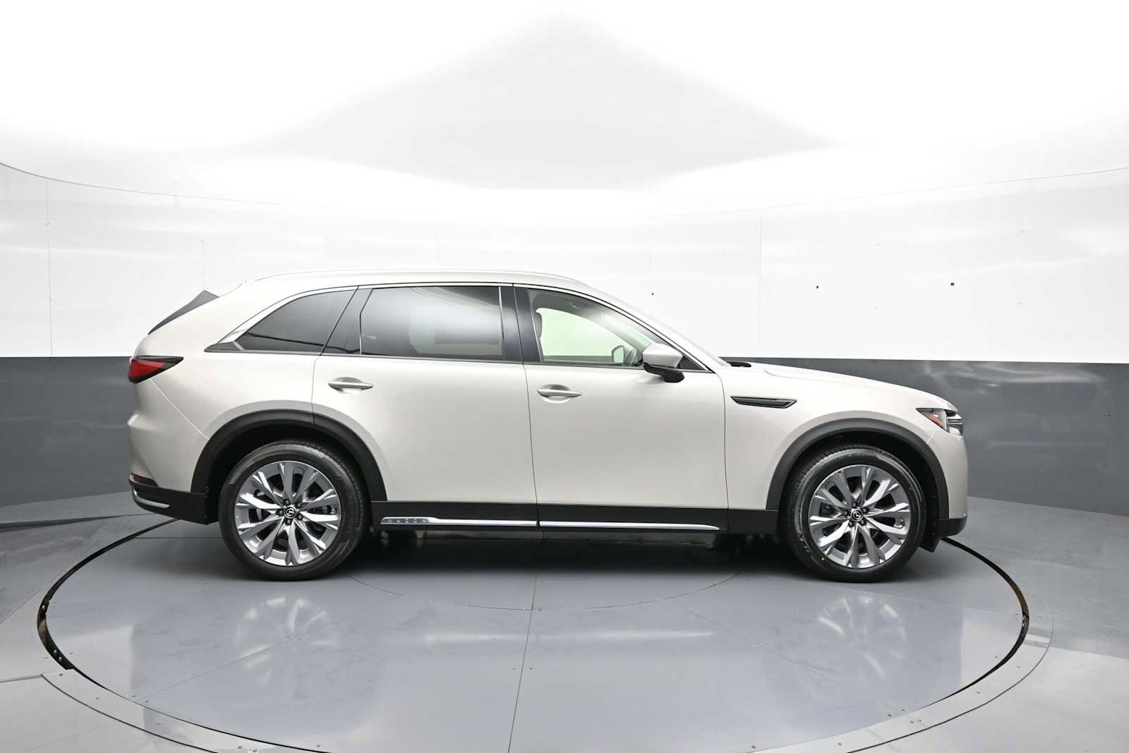 Used 2024 MAZDA CX-90 3.3 Turbo w/ Premium Package AWD/4WD image 5